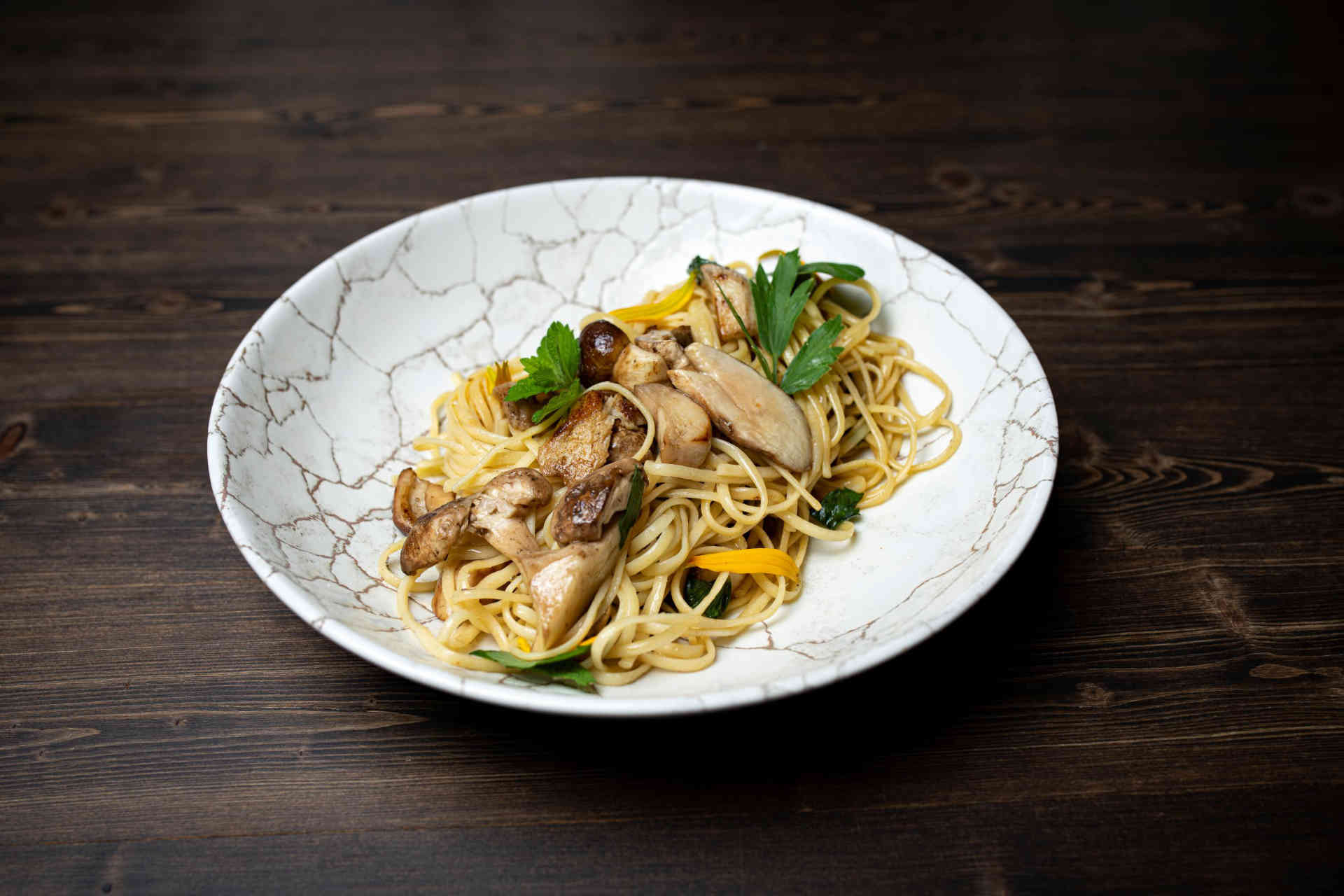 Frische Steinpilze aus dem Wald mit Linguine © Rene Strasser