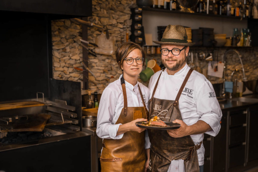 Astrid und Andreas Krainer sind Teil der Charity-Aktion. © moving stills / Sebastian Sontacchi