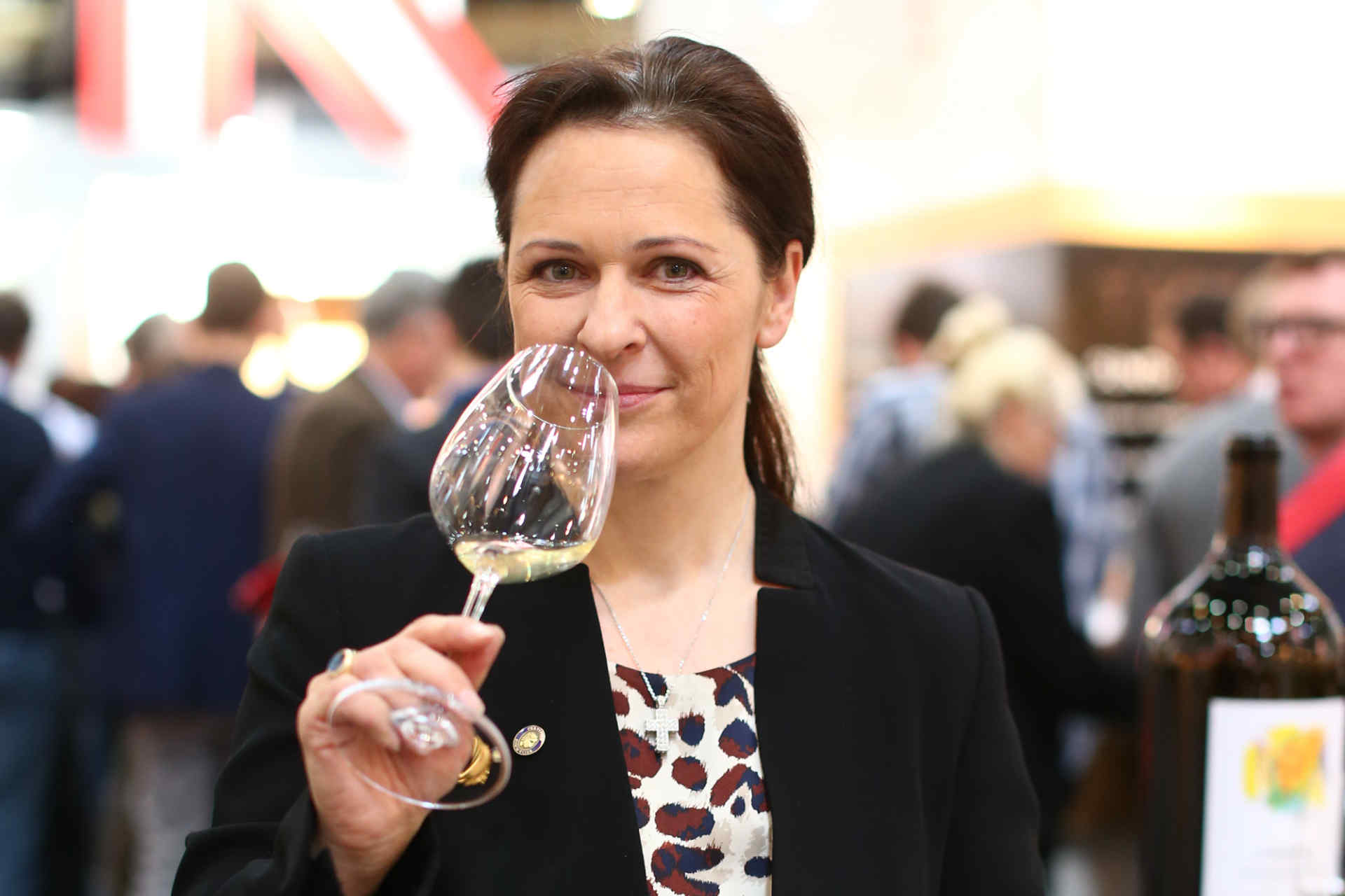 Schwäche: Seele des Weins. Diese kann die KI nämlich nicht erkennen, meint die Präsidentin der Sommelierunion Austria, Annemarie Foidl. © Mathis Wienand