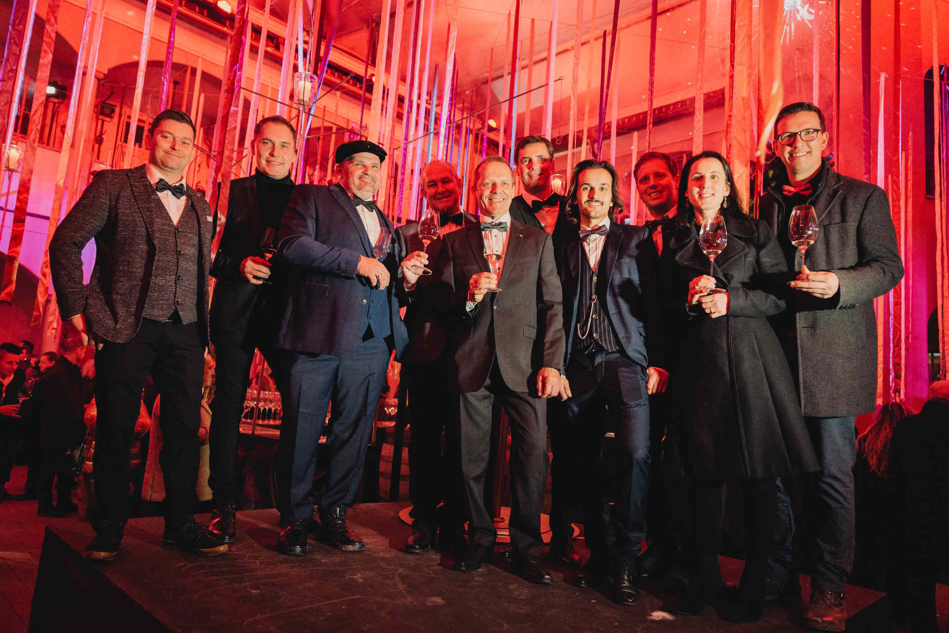 Die neun Eruptionswinzer aus dem Steirischen Vulkanland. © Karl Schrotter