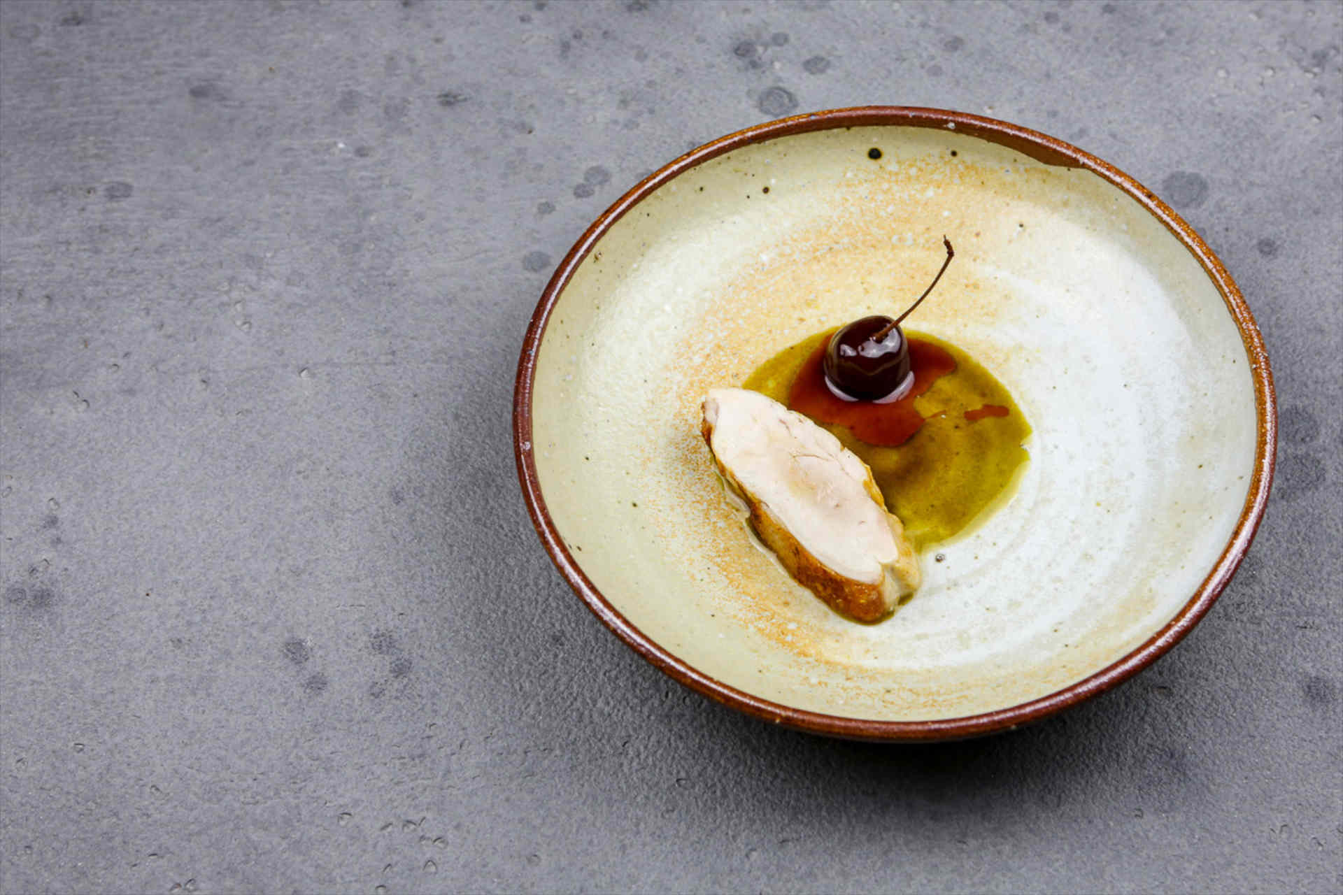 »Hahn & Heu«: Eine Kreation von Felix Schneider aus dem Nürnberger »etz«. © Restaurant »etz«