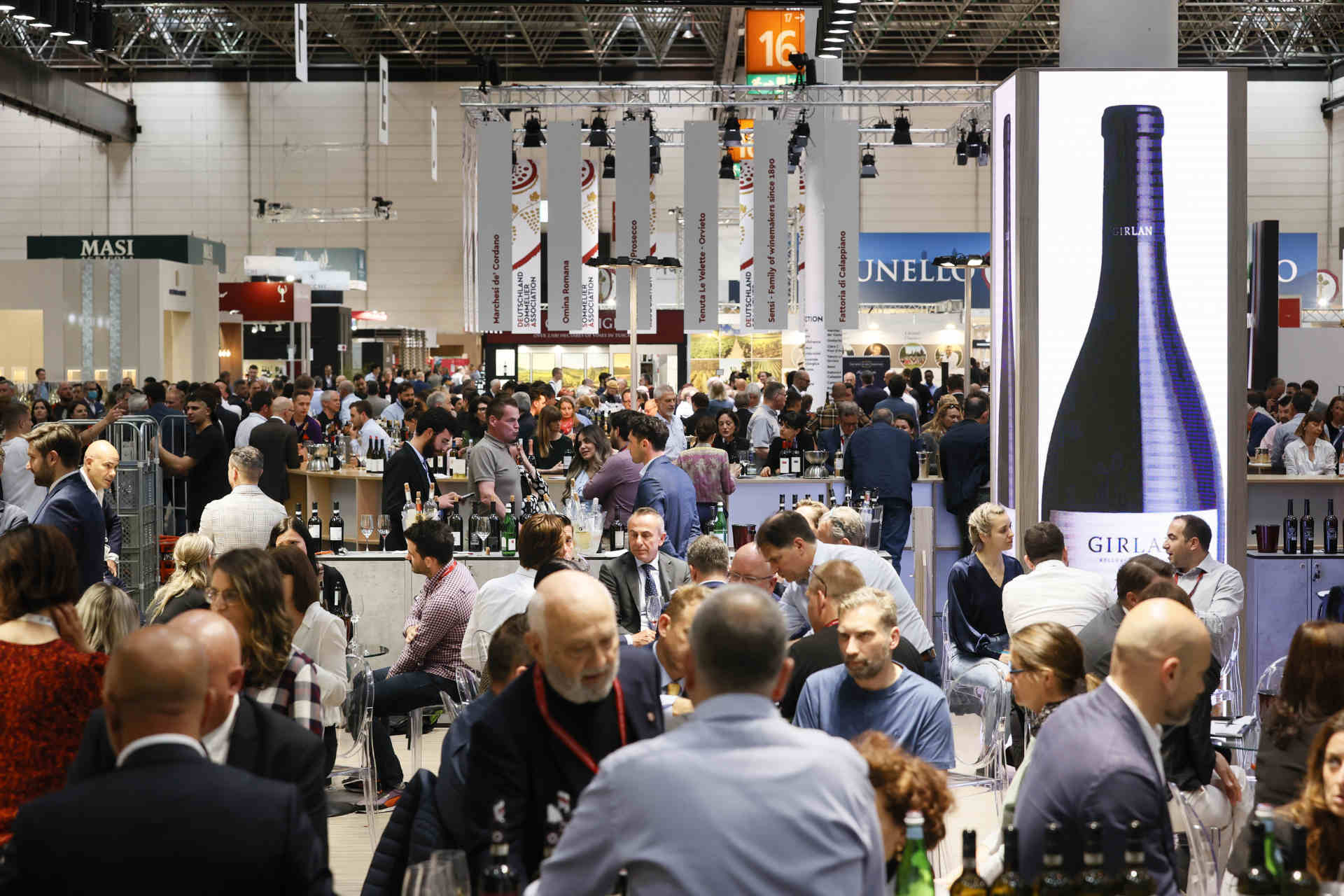 Vom 19. bis 21. März 2023 präsentieren sich 5.100 Aussteller:innen aus über 60 Nationen. © ProWein
