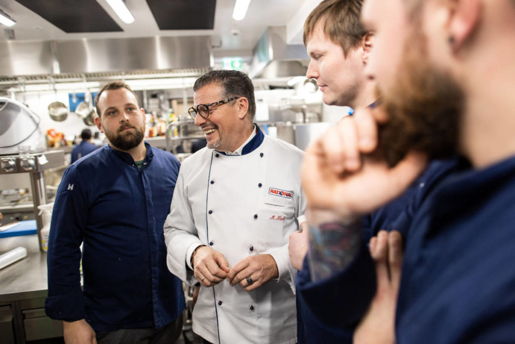 Moderne Küchenausstattung macht gute Laune in der Küche. © Rational