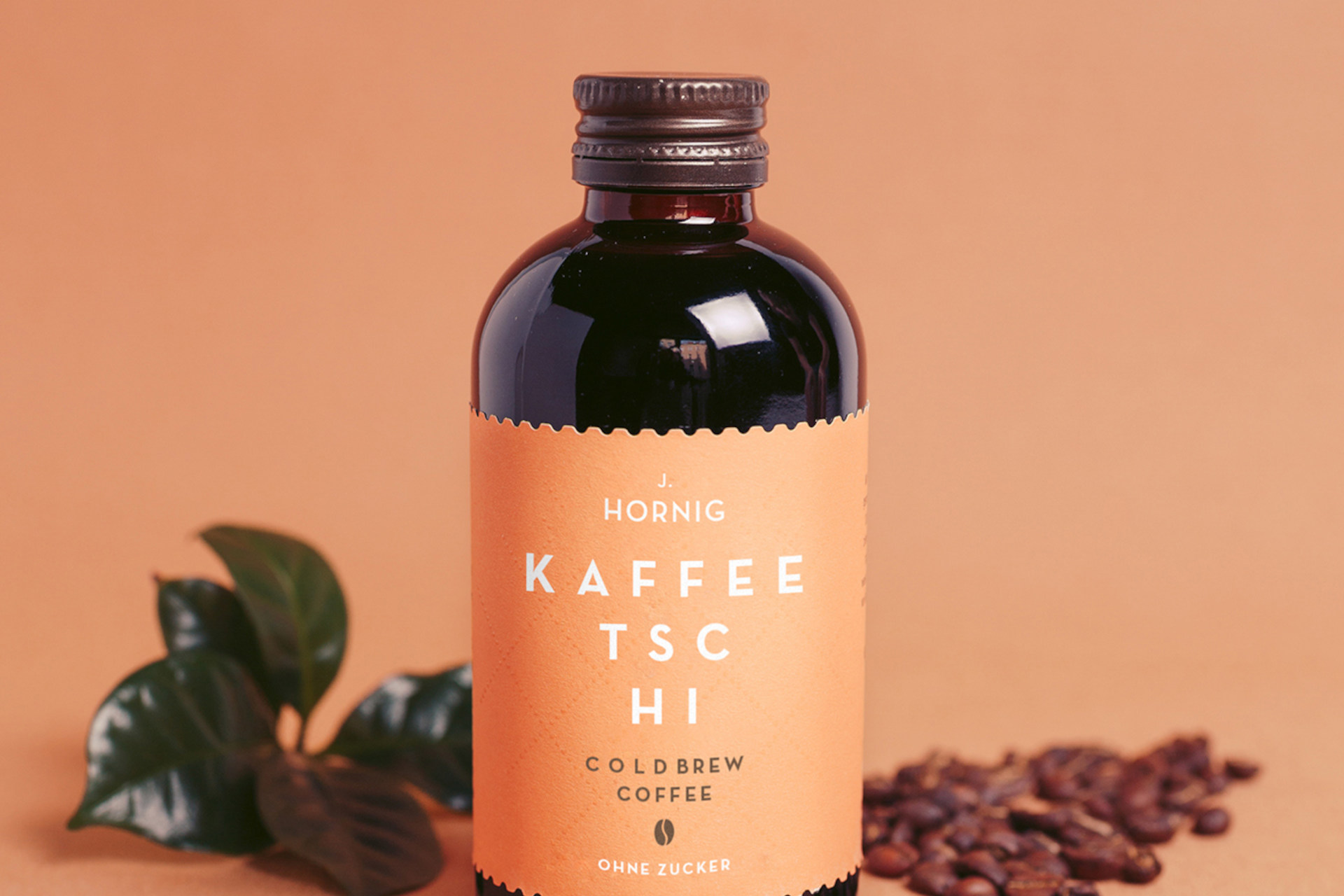 »Der Cold Brew Tonic wirkt besonders spektakulär, wenn man ihn in der richtigen Reihenfolge zubereitet.«, sagt Hornig-Managerin Spielberg. © J. Hornig 