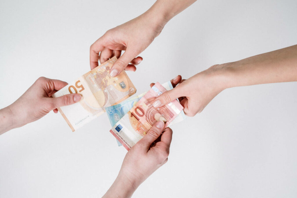 Es ist nur fair, angemessen vergütet zu werden. © Pexels / Cottonbro studio