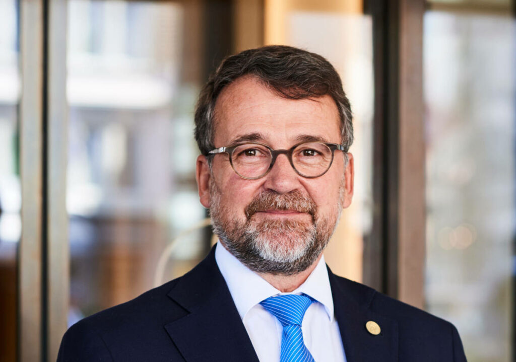 Jörg Arnold verfügt über 35 Jahre Erfahrung im internationalen Tourismus und Hotelbusiness. © Andermatt Swiss Alps