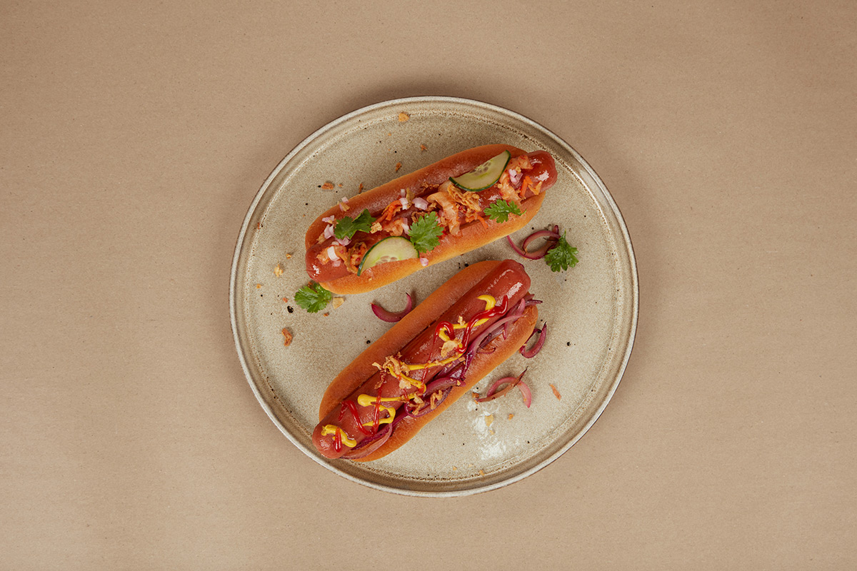 Hot Dogs aus Laborfleisch: Bis es soweit ist, wird es noch ein wenig dauern. © Unsplash/Ivy Farm