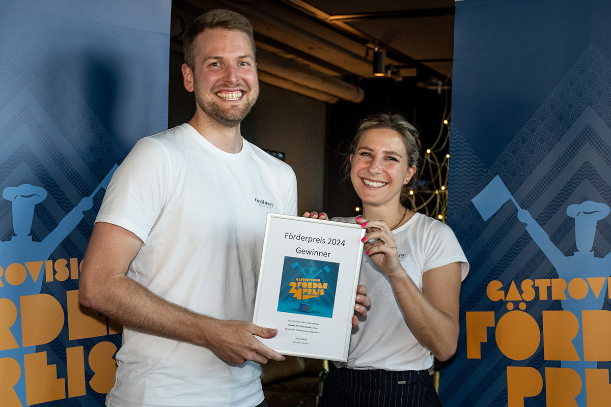 Gewinner in der Kategorie »Analog«: Anton Plüsche und Sophie Glaser von Ordinary Seafood. © Gastro Vision