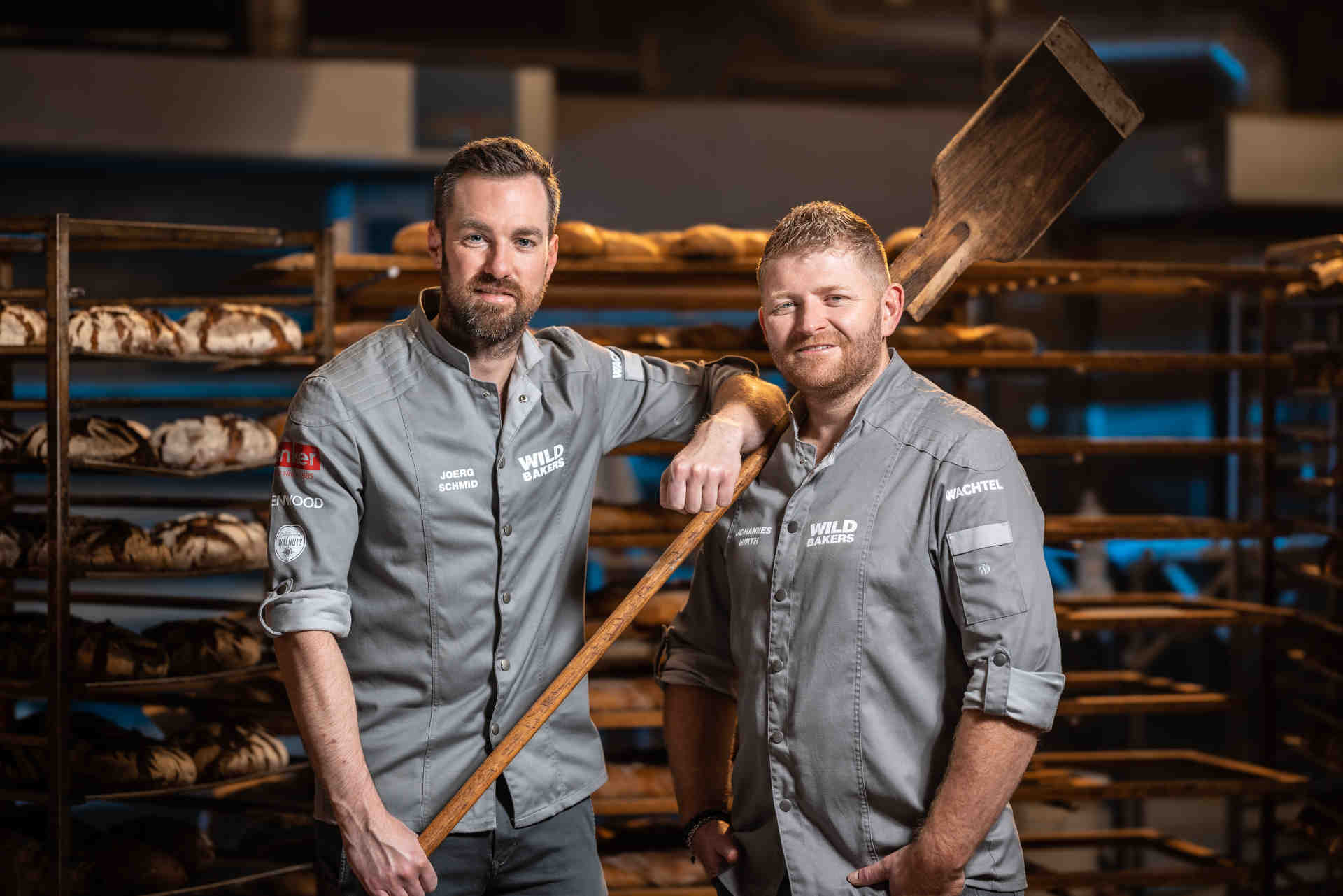 Jörg Schmid und Johannes Hirth: Die Bäckermeister setzen auf fundiertes Fachwissen für das Handwerk. © Daniel Schneider