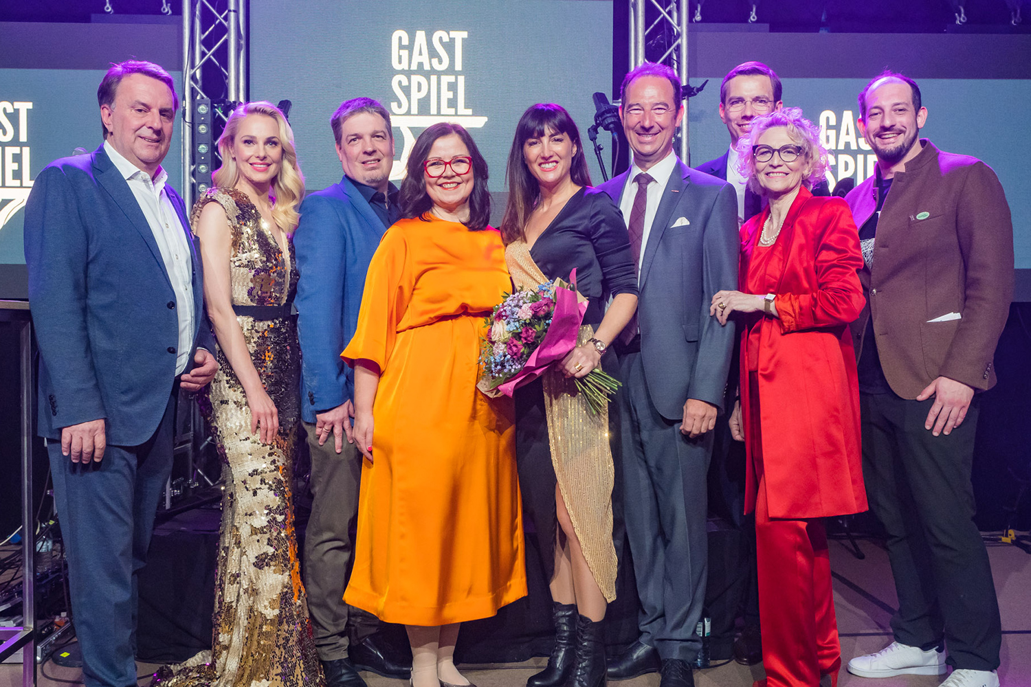 Im Frühjahr 2023 fand in Amstetten die erste Ausgabe des »Gastspiel« mit prominenter Beteiligung statt. © Mado GmbH
