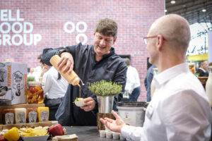 Mehr als 1.300 Aussteller:innen präsentierten ihre Produkte und Lösungen in Stuttgart. © Landesmesse Stuttgart GmbH