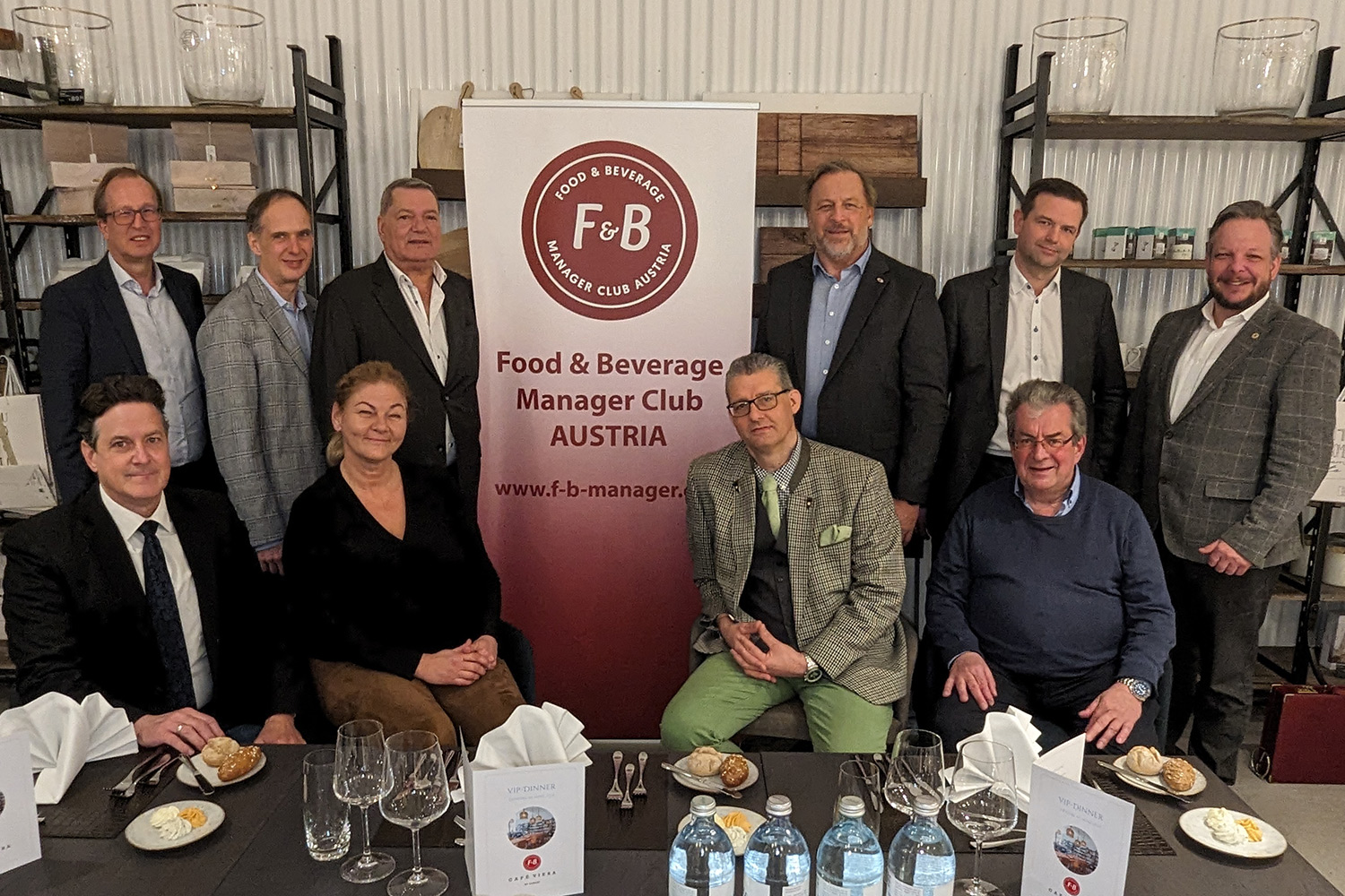 Der neue alte »Food & Beverage Manager Club Austria«-Vorstand, Foto beigefügt