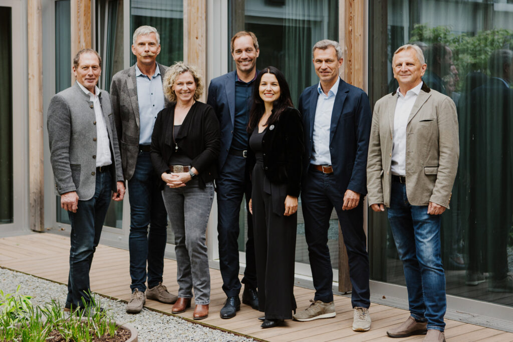 Josef Moosbrugger, Karl Feichtinger, Eveline Doll, Manfred Kröswang, Sigrid Kitzinger, Norbert Marcher und Rudolf Großfurtner © Silvia Zeilinger