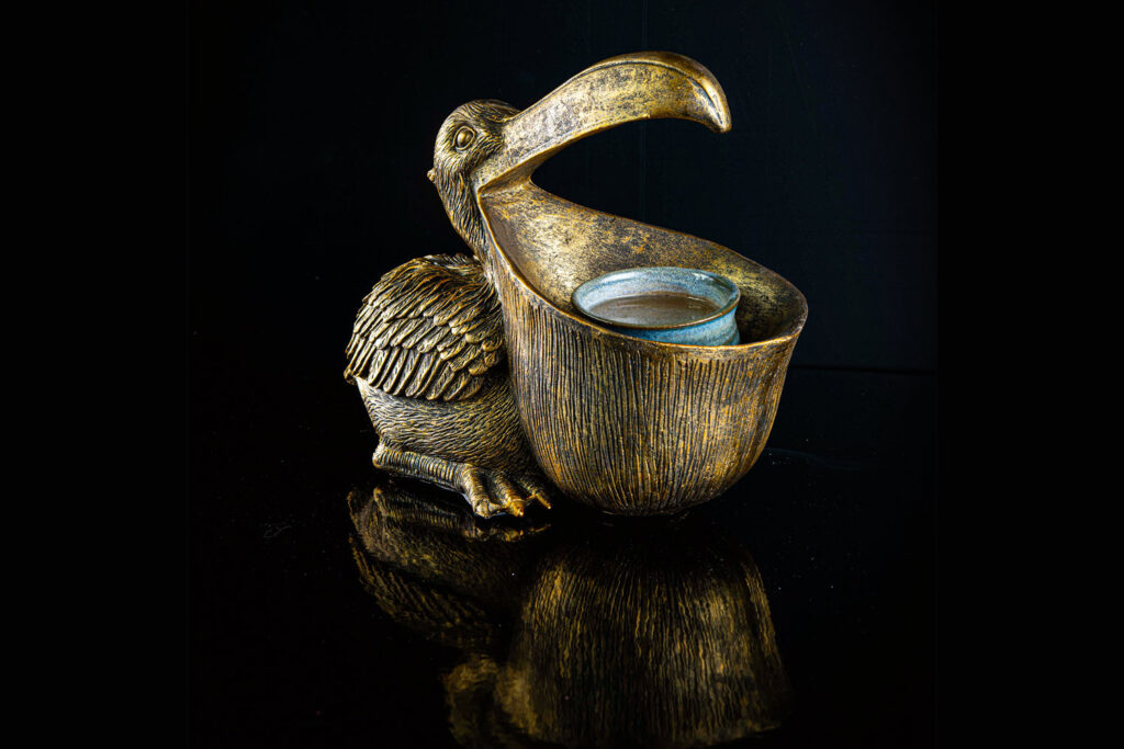 Inspiriert vom Parfum »Valkyrie«: Der »Pelikan« von Sylvaine Delacourte wird im »Bird’s Nest« mit Rum, Bergamotte-Vanille-Geist, mexikanischer Limette, Minze und Sandelholz gemixt. © Yvess Sucksdorf