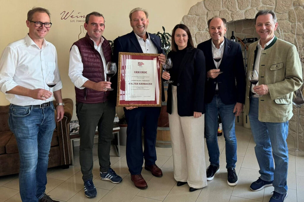 BM-Vizepräsident Anton Iby, »Wein Burgenland«-Obmann Herbert Oschep, VBM-Langzeitpräsident Walter Kirnbauer, VBM-Präsidentin Lisa Kölly-Pfneisl, VBM-Kassier Gerald Wieder und Landwirtschaftskammerpräsident Nikolaus Berlakovich © Lisa Kölly-Pfneisl