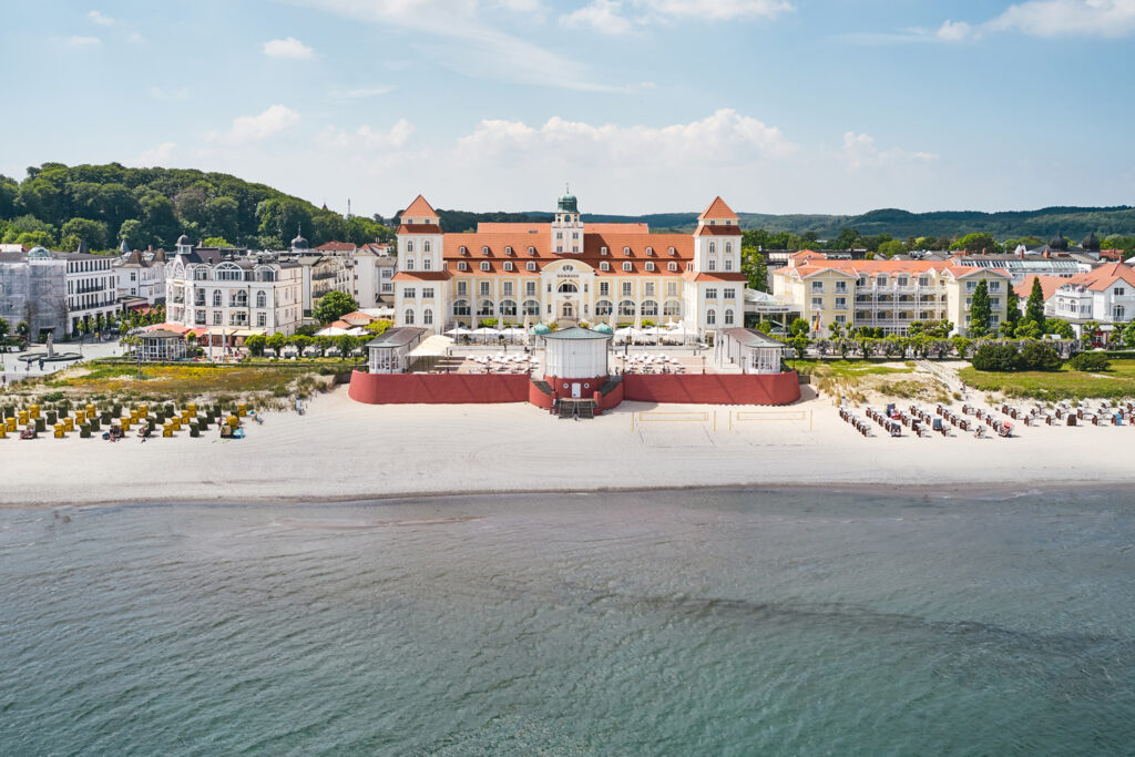 Das »Kurhaus Binz« auf Rügen wird zukünftig als »A-Rosa«-Hotel geführt. © Arne Nagel