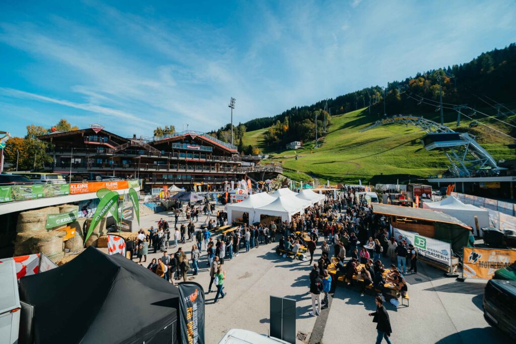 Kaiserwetter beim Burning Hen Festival - Falstaff PROFI