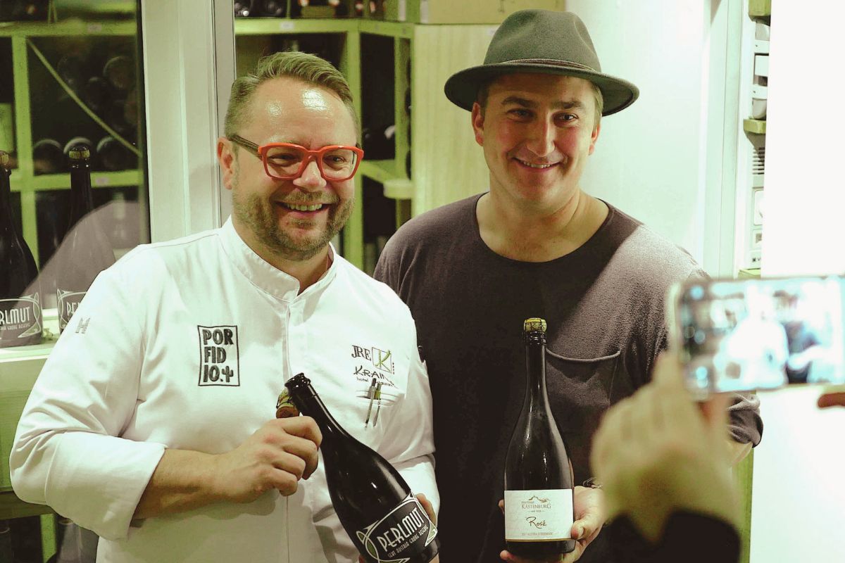 Andreas Krainer und Jakob Jakopé (Kästenburg) stellen stolz den »PerlMut« 2015 vor.