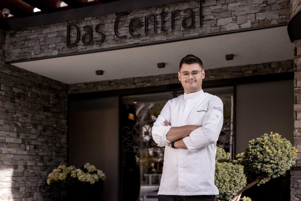 Patissier Jakob Szedonja, Hotel »Das Central« - Falstaff PROFI