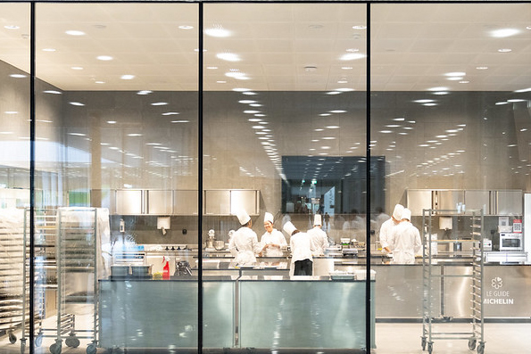 EHL Hospitality Business School - Falstaff PROFI