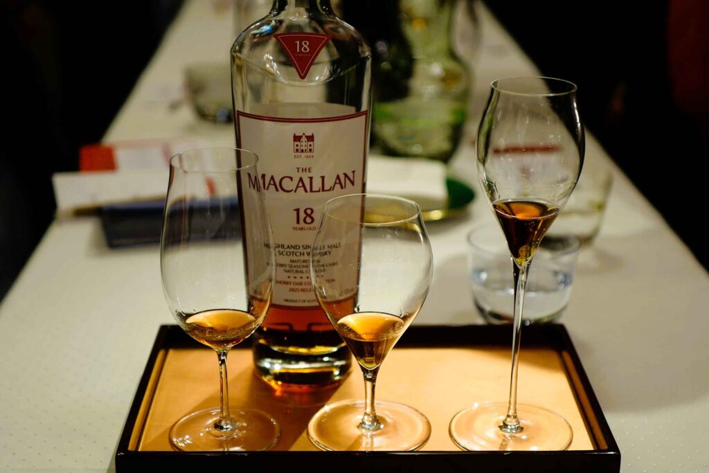 Macallan in Lobmeyr-Gläsern - Falstaff PROFI