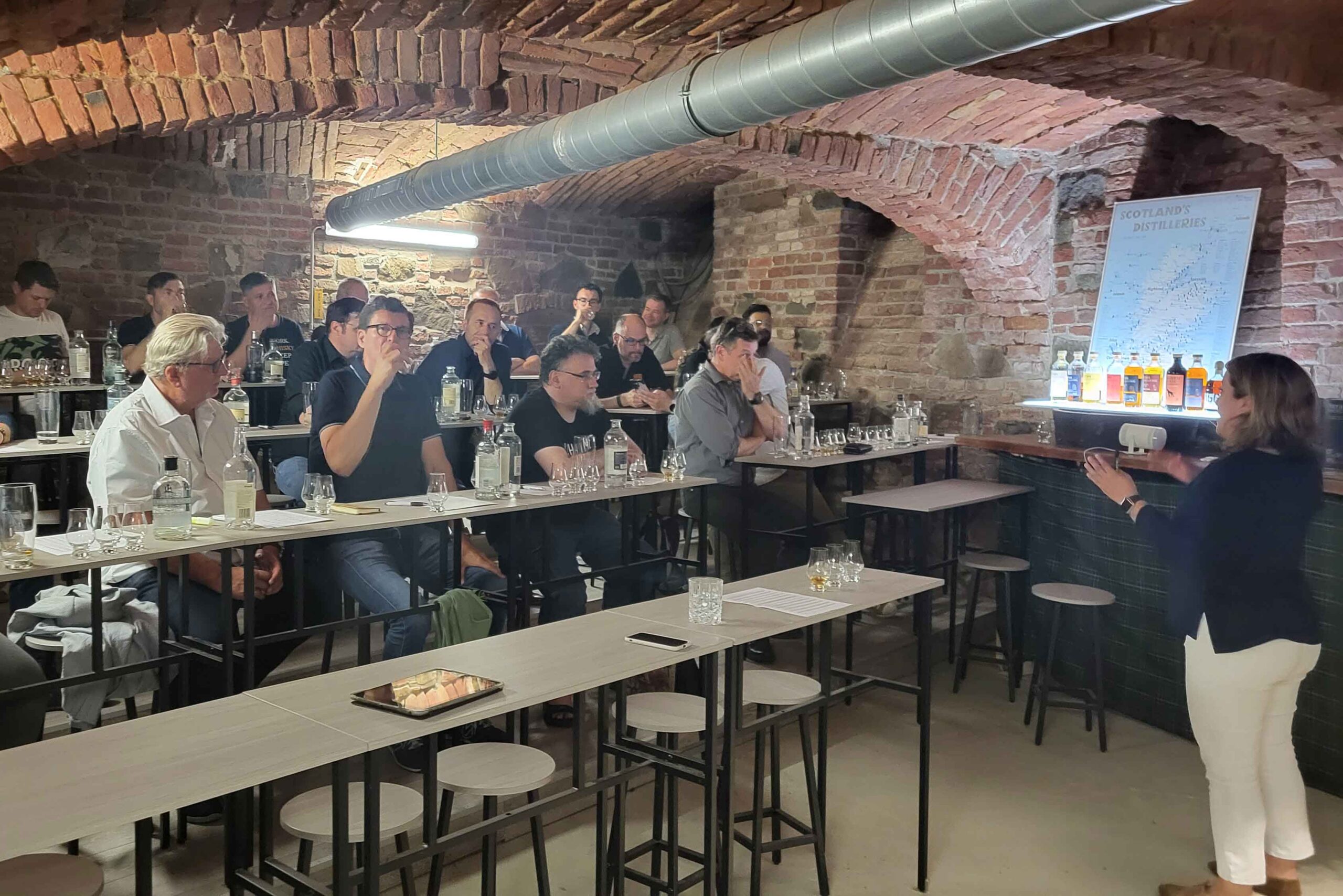 Postill Wien, Whisky Academy für Einsteiger - Falstaff PROFI