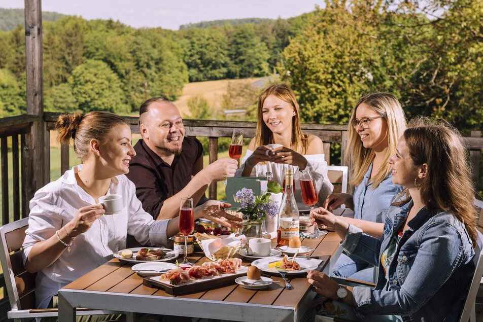 Kulinarik der Erfinder Festival Thermen- und Vulkanland - Falstaff PROFI