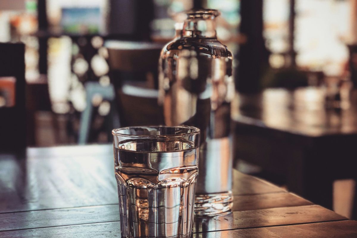 Round Table Wasser in der Gastro - Falstaff PROFI