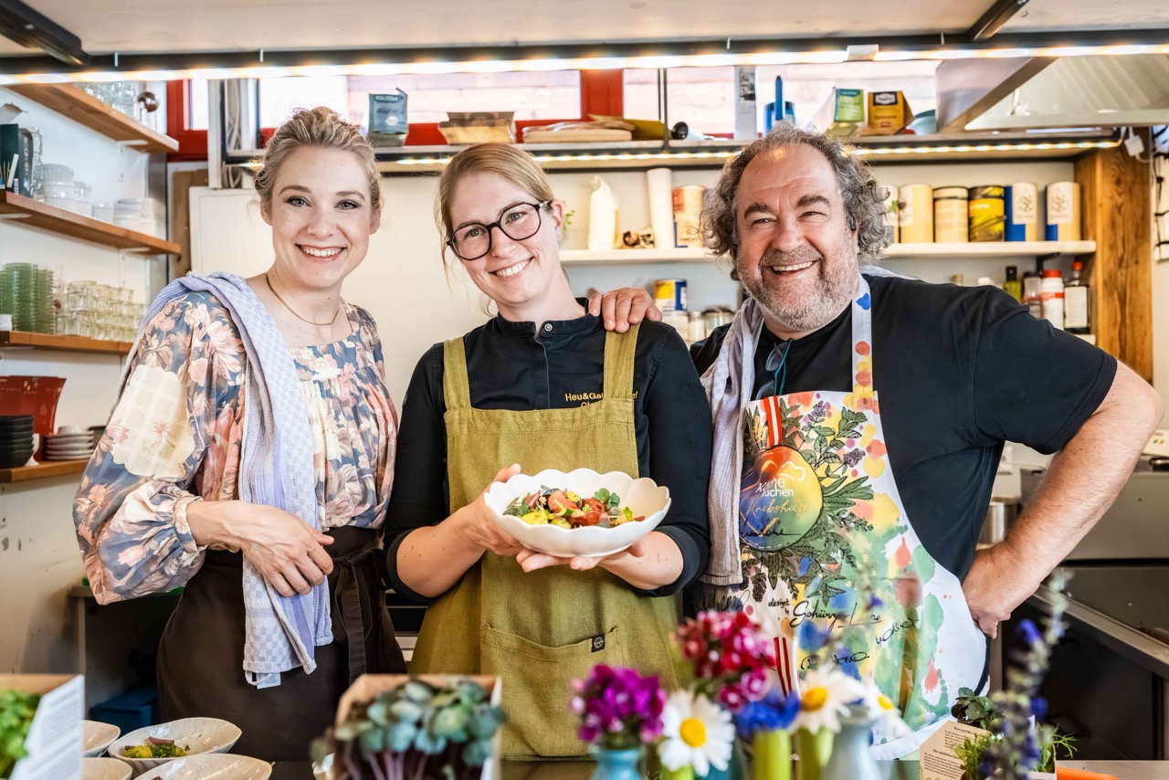 Köche kochen für die Krebshilfe
